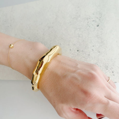 LUNA bangle